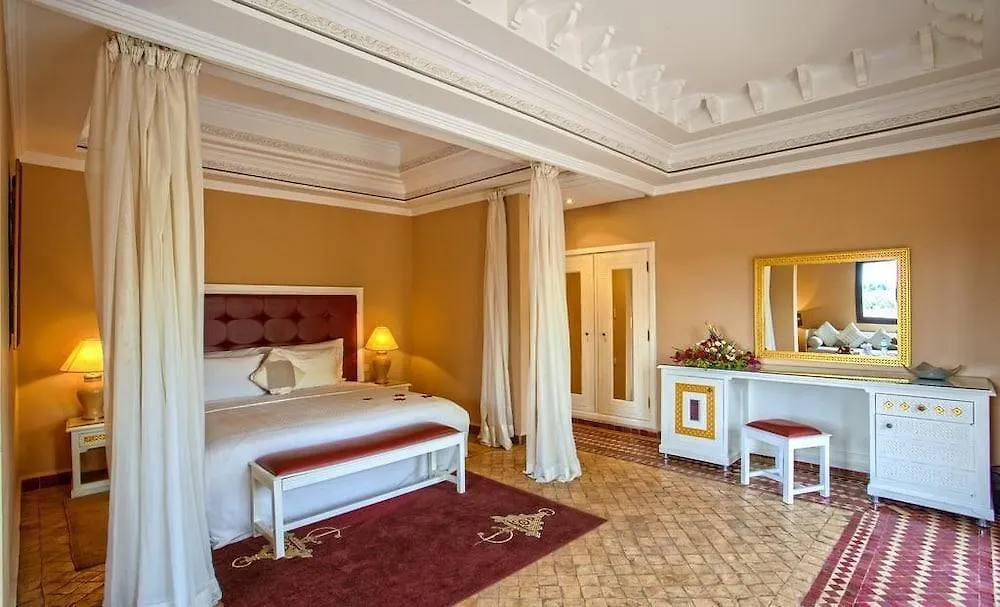 Palais Jena Hotel & Spa Lagouassem