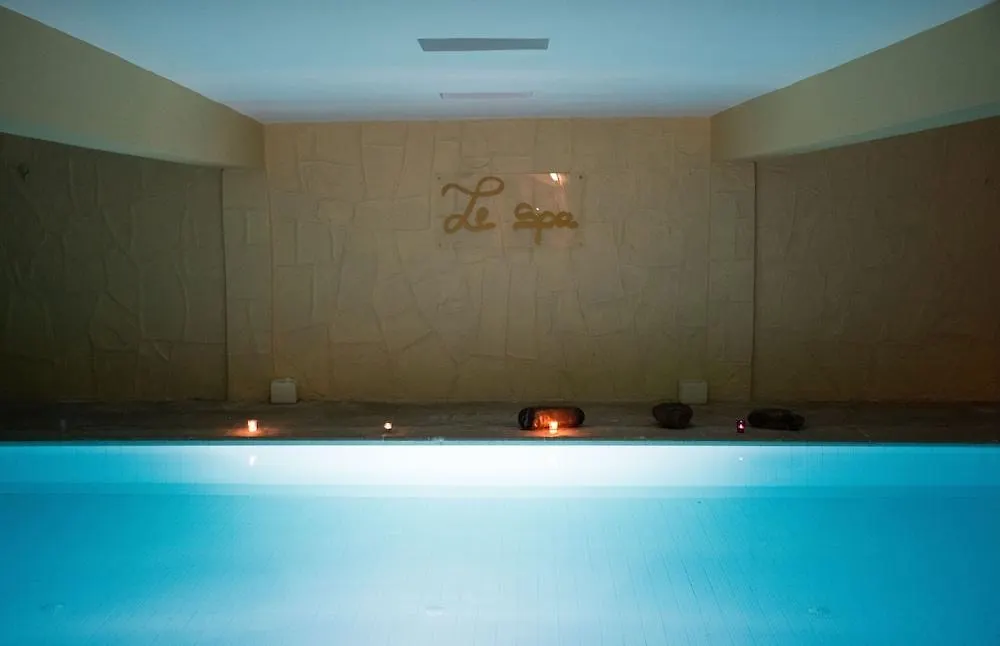 Palais Jena Hotel & Spa Lagouassem 4*,