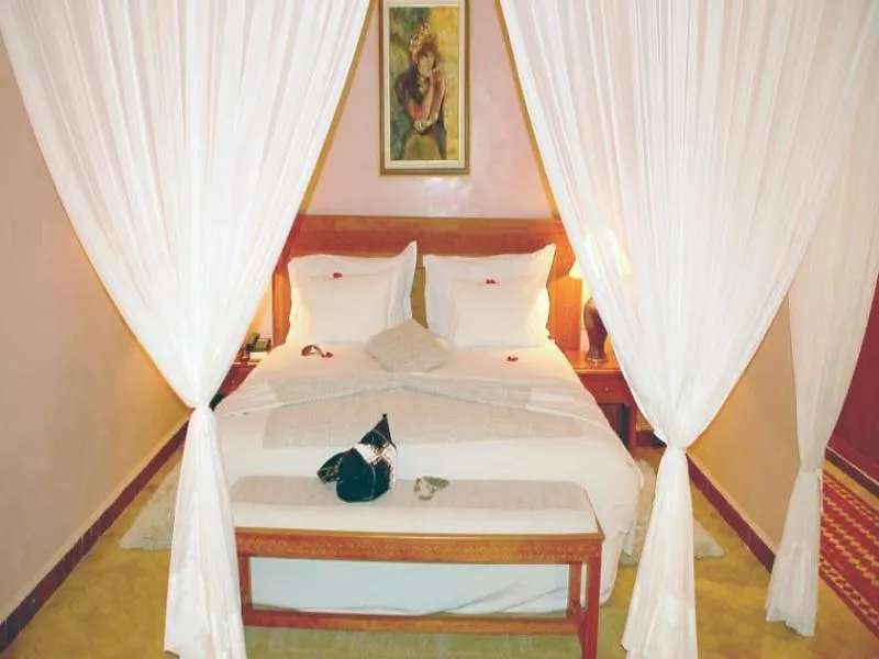 Palais Jena Hotel & Spa Lagouassem 4*,