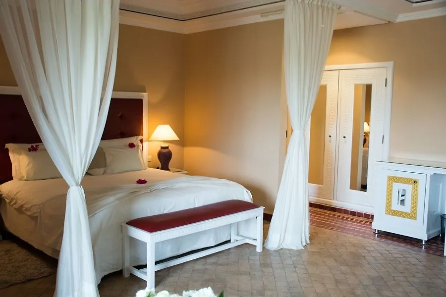Palais Jena Hotel & Spa Lagouassem