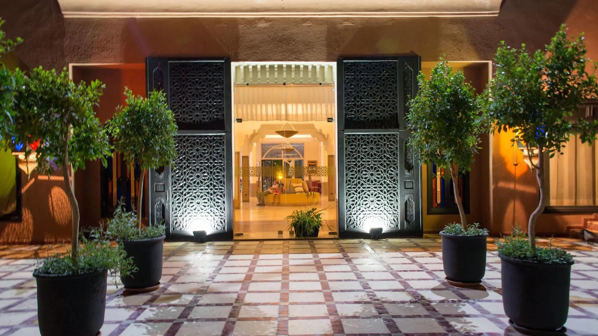 Palais Jena Hotel & Spa contacts